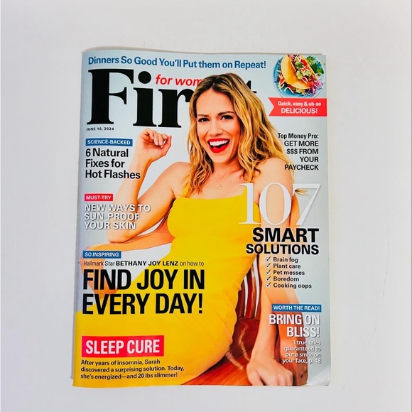 ⭐️5 For 25⭐️ For Women First Magazine - June 10, 2024 - Bethany Joy Lenz - Picture 1 of 4